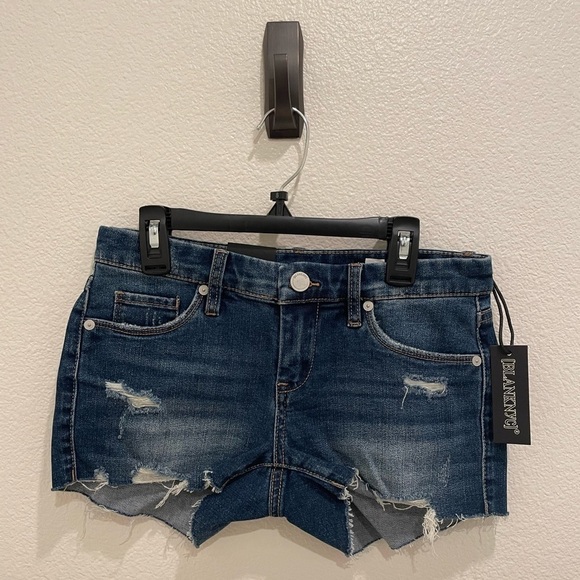 Blank NYC Pants - NWT womens Blank NYC Cut Off Short The Astor Size 25​​​​​​
